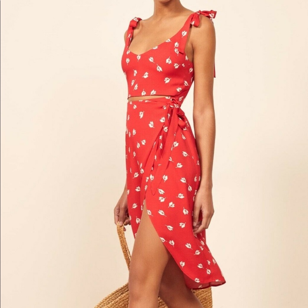 Size 4 red Reformation dress